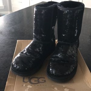 Ugg Classic Short Boot with Sparkles